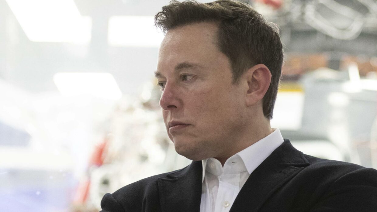 Elon Musk: Titans of Tech (2022)