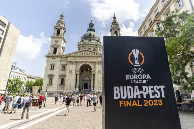 Previews - UEFA Europa League Final 2022/23 live on Showmax Pro