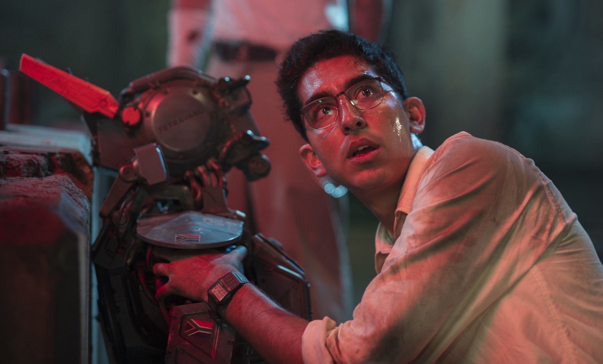 Deon (Dev Patel) in the action-adventure Chappie