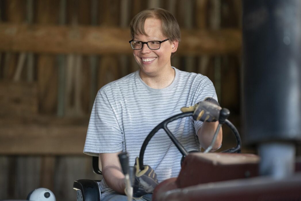 Jeff Hiller is playing Joel in Somebody Somewhere on Showmax