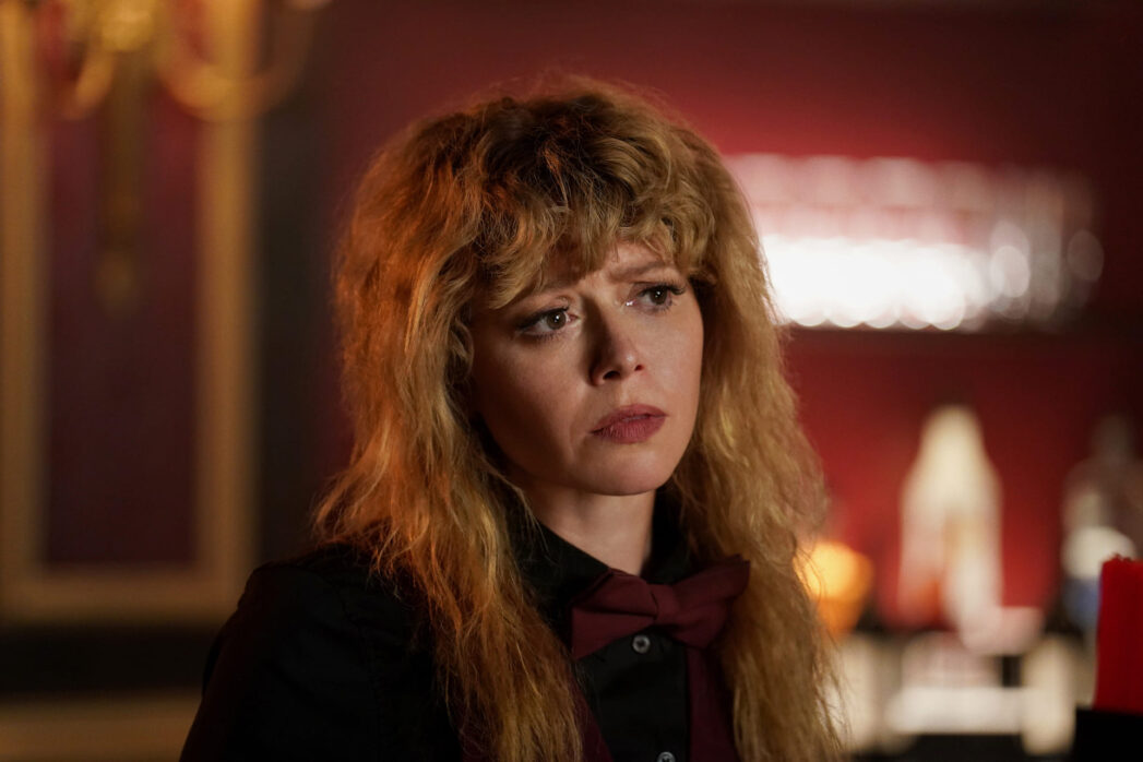 Natasha Lyonne as Charlie Cale in Poker Face S1 on Showmax