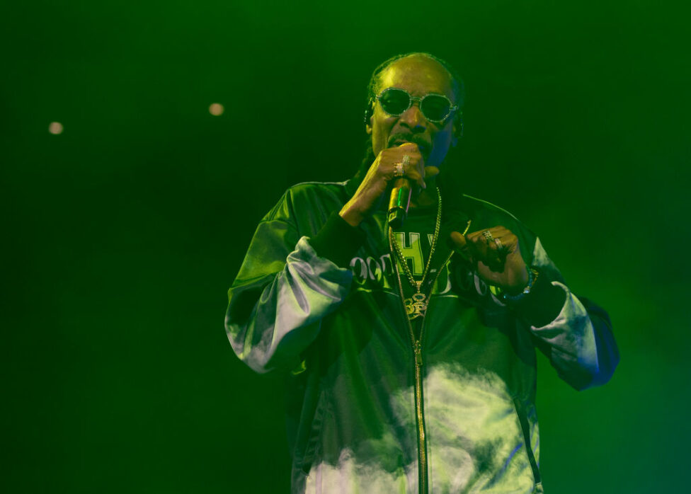 Rapper Snoop Dogg to light up Olympics