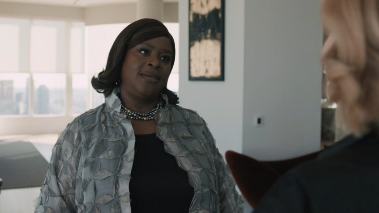 Retta as Margo Clarke in Elsbeth S1